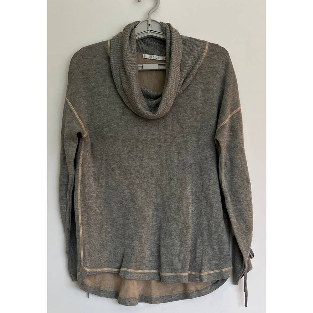 OST Women's Gray Drop Sleeve Cowl Neck Long Sleeved Top Size Medium